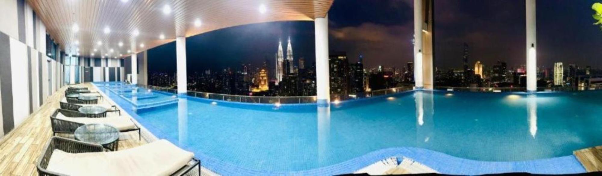 The Luxe Colony Klcc By Sky Pool Appartement Kuala Lumpur Buitenkant foto