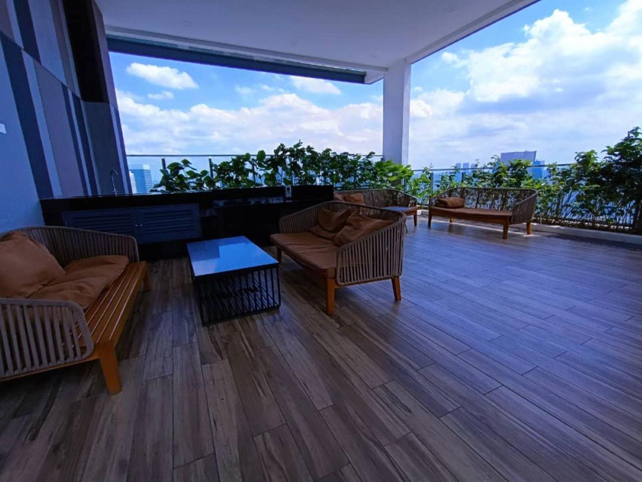 The Luxe Colony Klcc By Sky Pool Appartement Kuala Lumpur Buitenkant foto